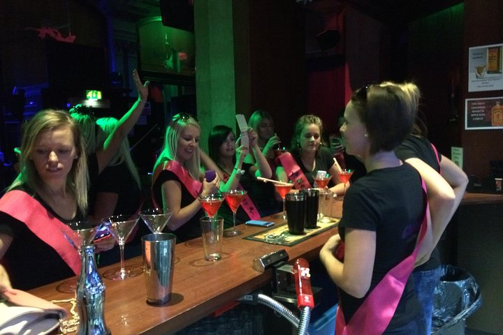 Cocktail Classes in Bristol, England - Photo 1 of 8